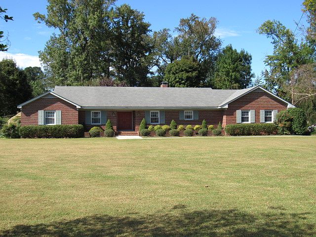 1st image of 109 Forest Cir