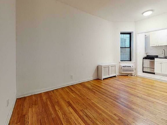 5th image of 336 E 90th St APT 5B
