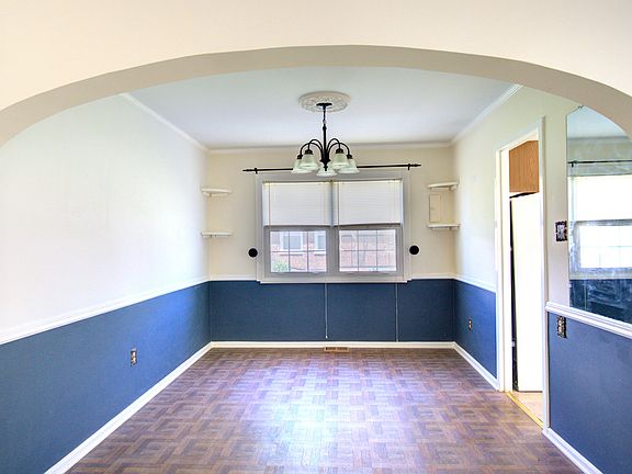 5th image of 23423 Farringdon Ave #62