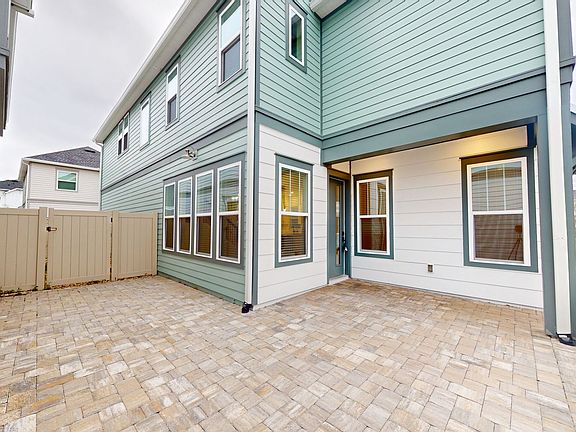 3rd image of 7318 Beach Haven Pl