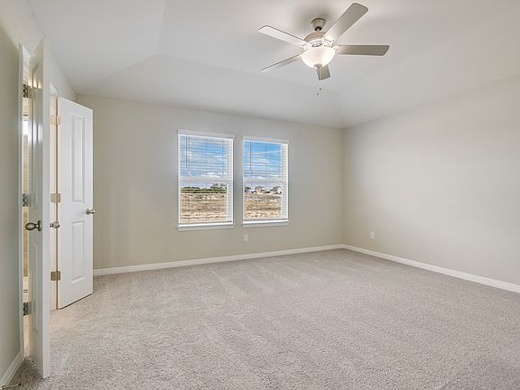 The Lassen 370 Floorplan