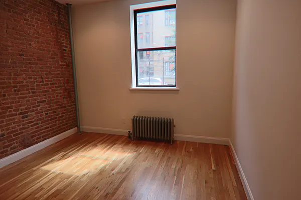 Rented by PMG Real Estate  | media 15