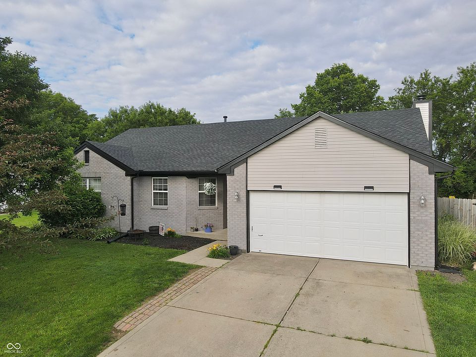 1st image of 683 Clydesdale Ln