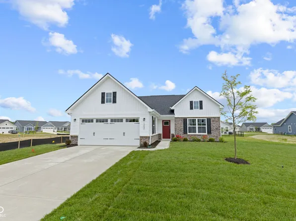 1202 Brightwood Cir, Greenfield, IN 46140