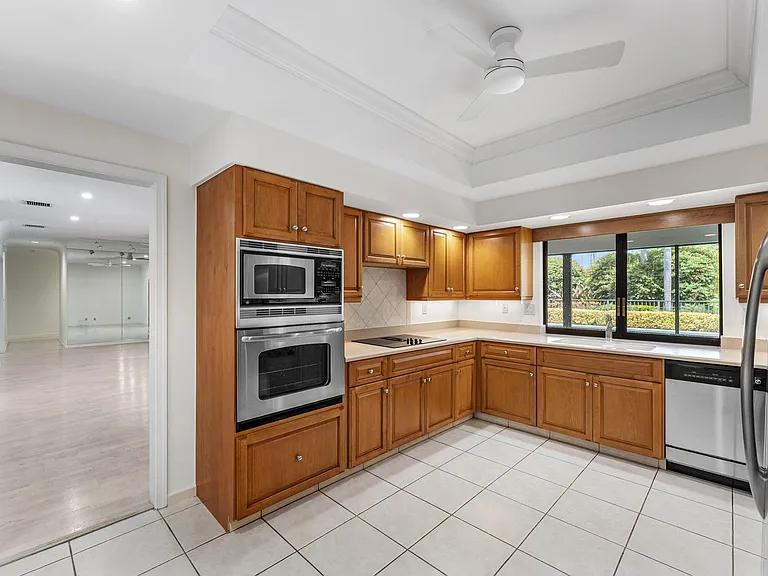 1851 Thatch Palm Dr — Photo 15