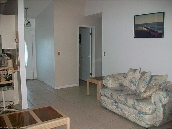 Living Room/Front Entrance
