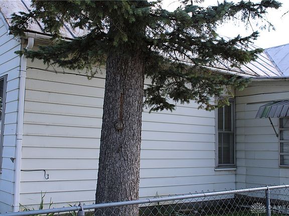 3rd image of 108 N Main St