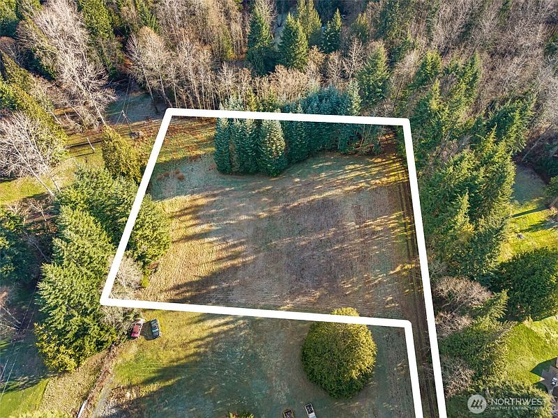 3rd image of 16903 McElroy Road