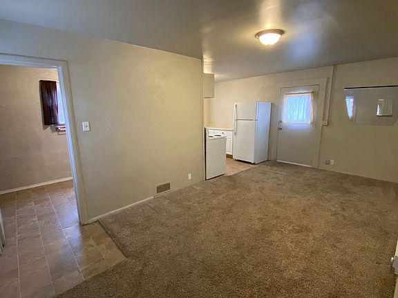 4th image of 229 W Highland Ave
