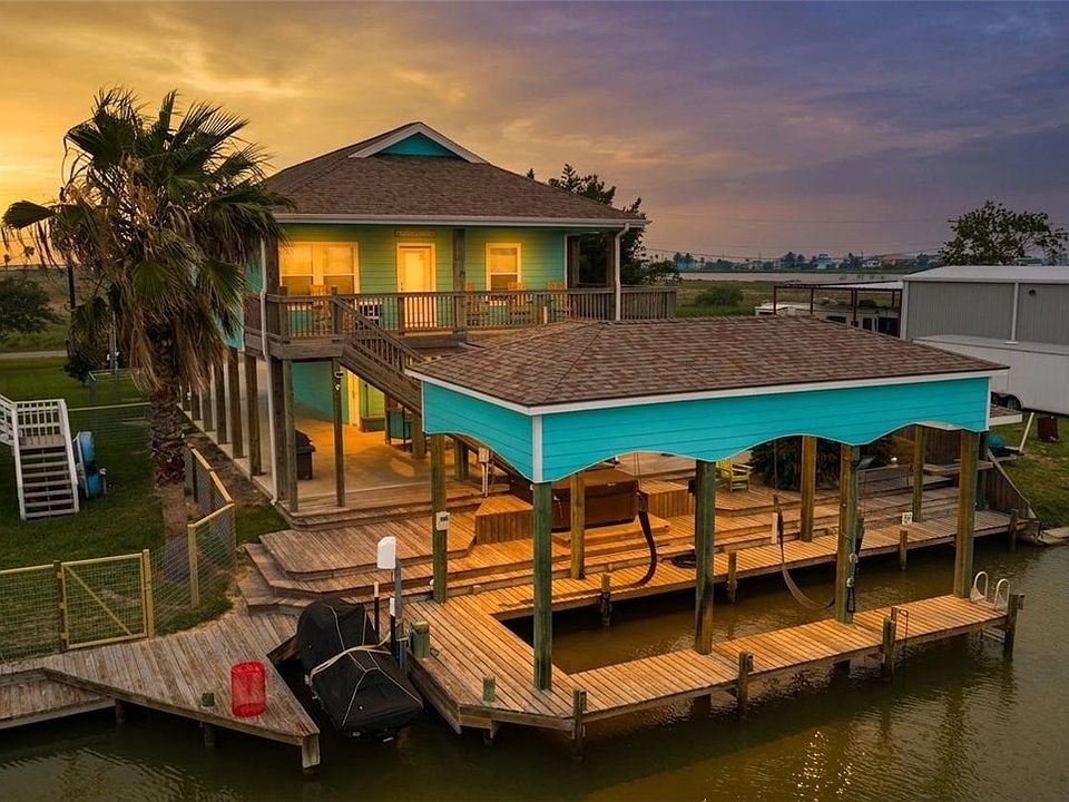 1st image of 109 Copano Cove Rd