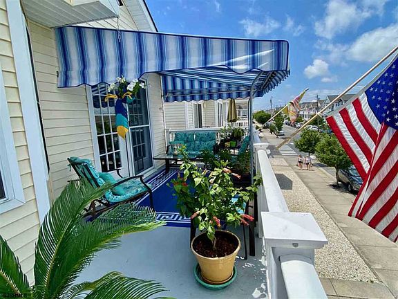 4th image of 251 Asbury Ave #2