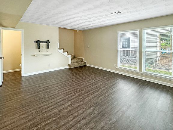 2nd image of 2261 Powhatan Ave