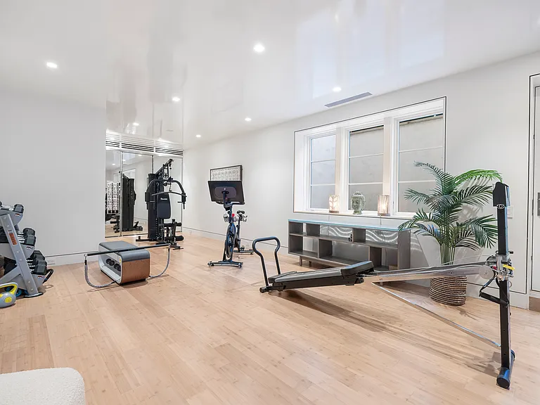 60 Woodland Dr — Photo 45