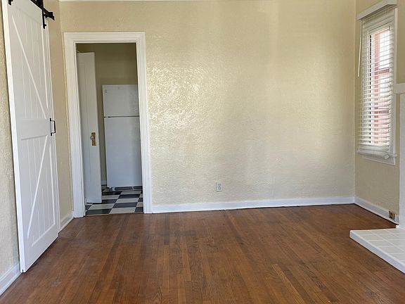 3rd image of 1415 Madison Ave