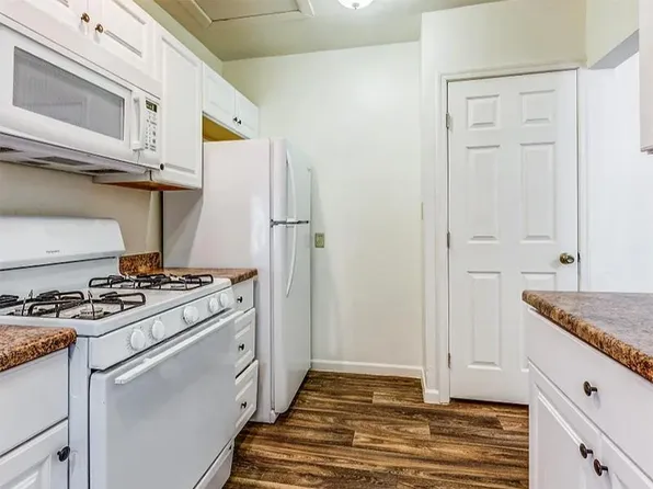 Park Shadows Apartment Homes