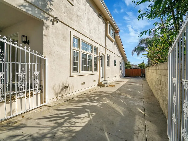 4721 Berryman Ave — Photo 36