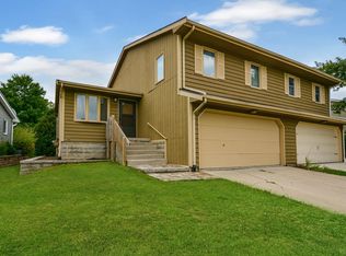 1403 Challis Dr, Bloomington, IL