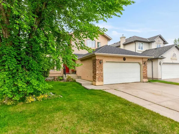 148 E Sierra Madre Cres SW, Calgary, AB T3H 3G8
