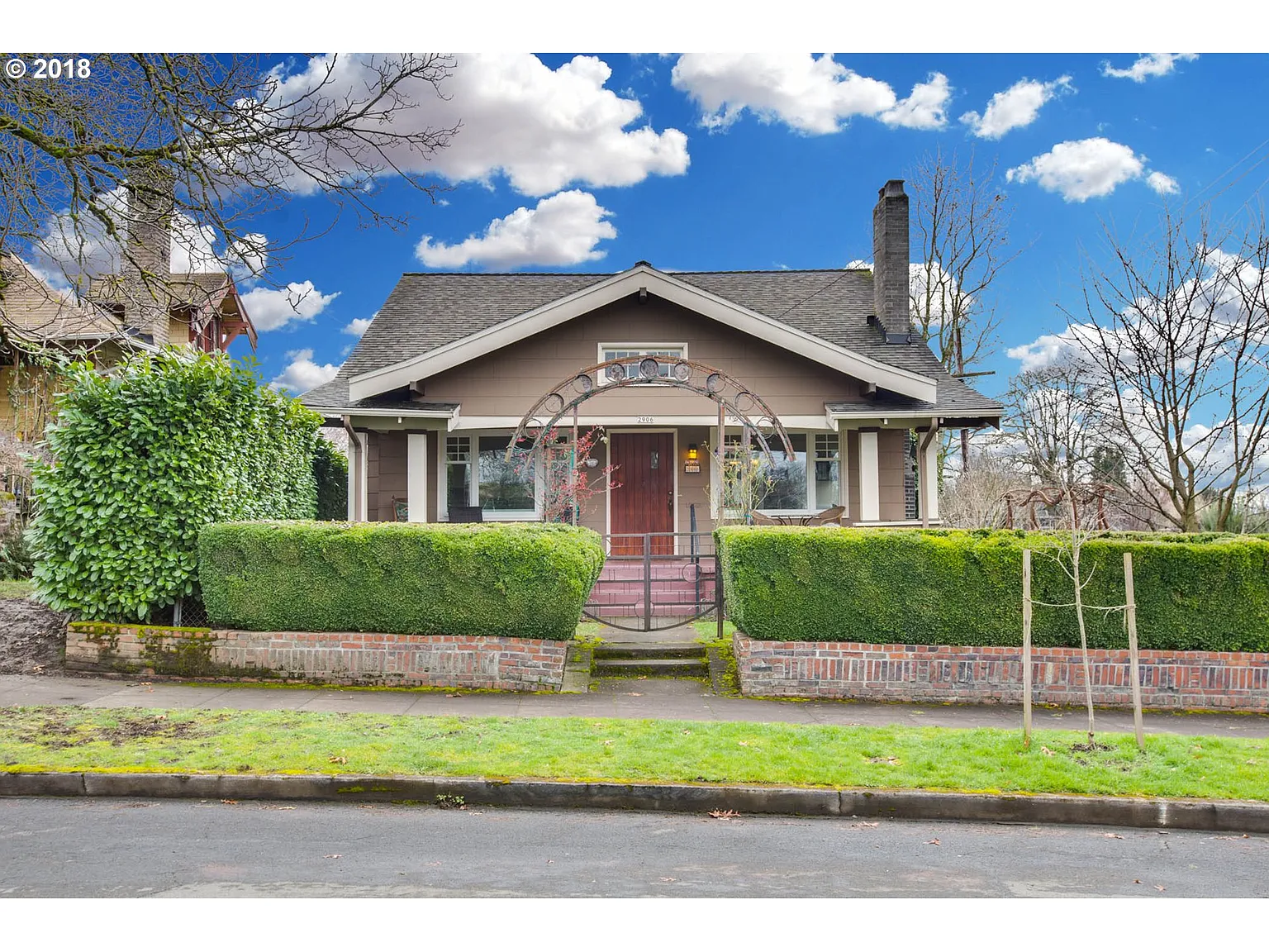 2906 SE Tibbetts St photo 1