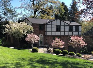 1740 Quigg Dr, Pittsburgh, PA 15241