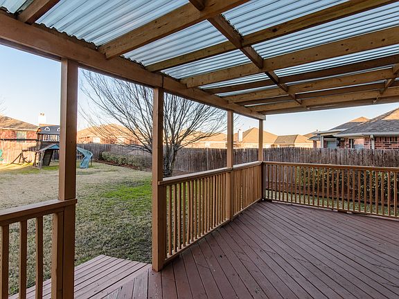 3rd image of 8728 Lariat Cir