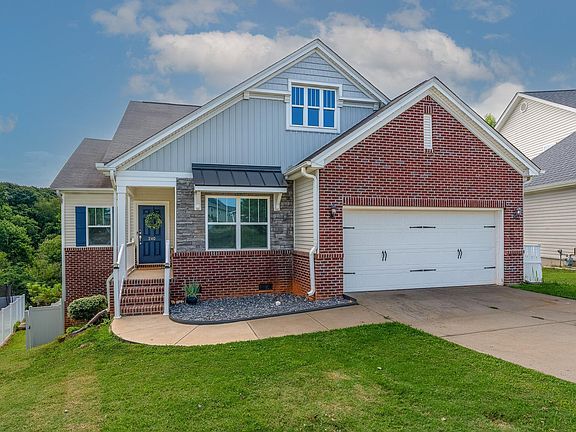 2nd image of 240 Rivers Edge Cir