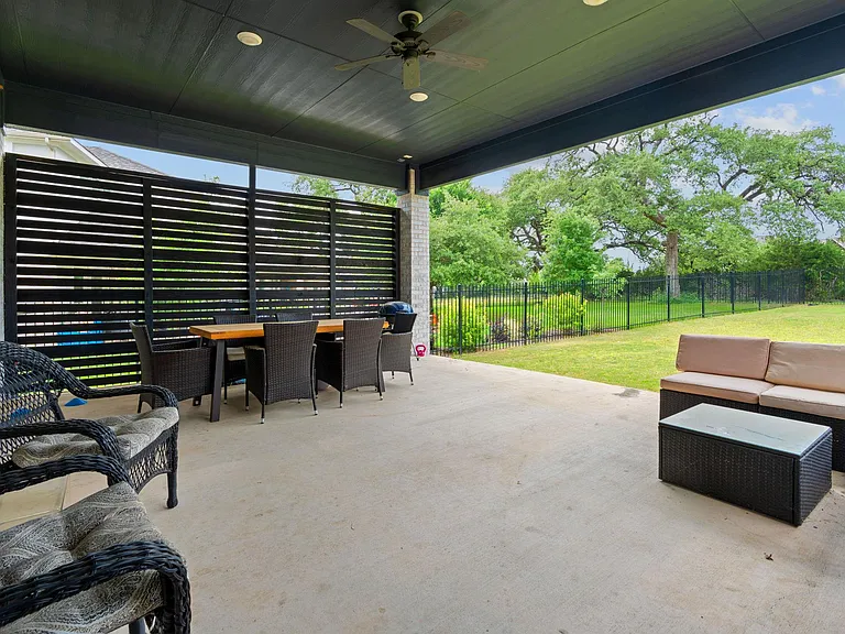 309 Pear Tree Ln — Photo 37