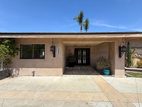 3rd image of 2553 Sunnyside Ridge Rd