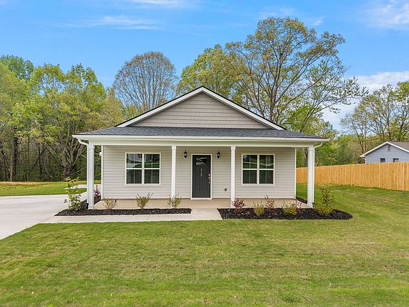 3rd image of 313 Ponder Rd