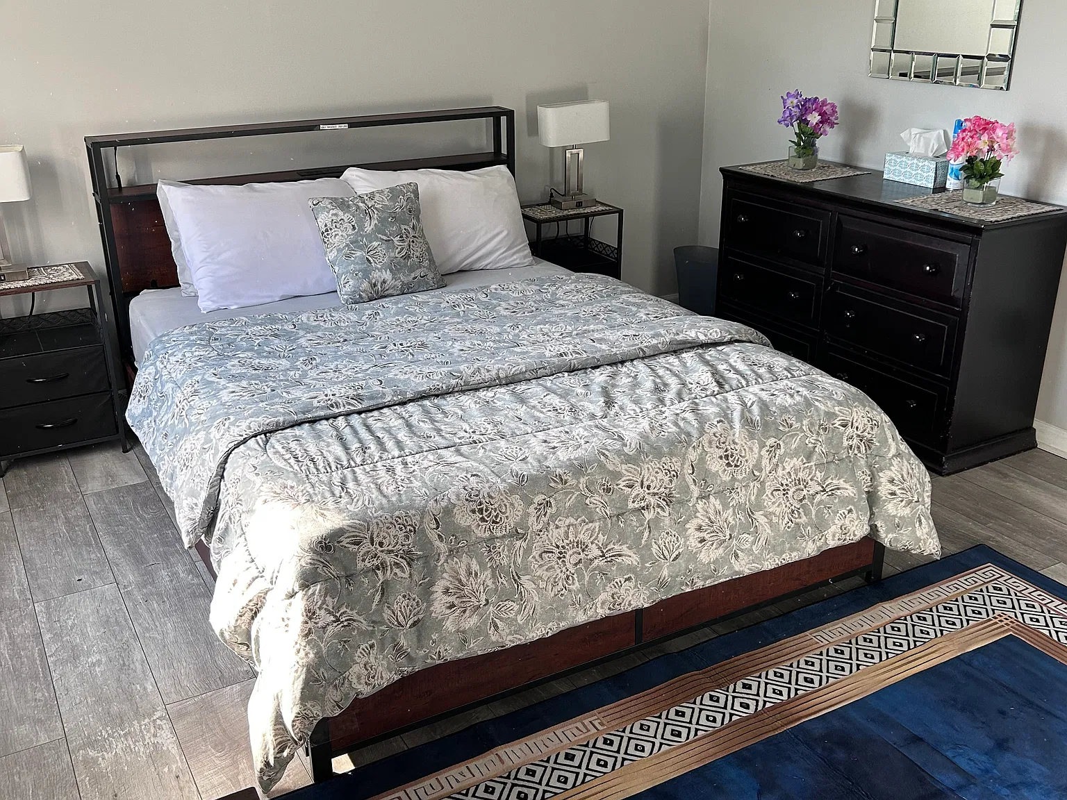 3 bed, 1.5 bath, 1152 sqft, $2,000 — Photo 4