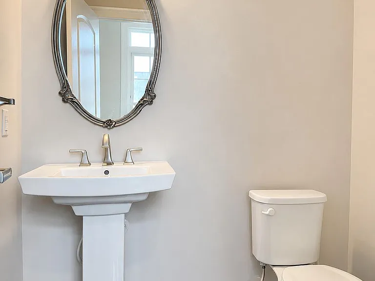 506 Cliff Ln — Photo 12