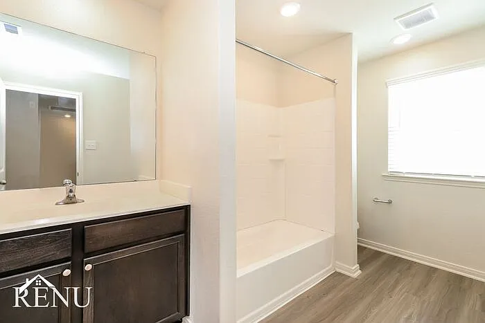 10659 Lost Maples Dr — Photo 13