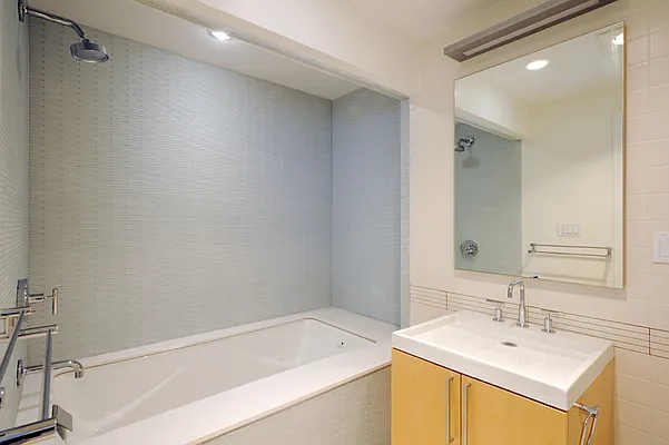 Rented by Engel & Völkers New York City | media 13