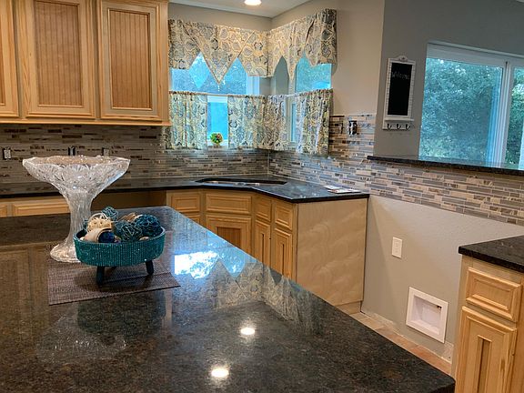 4th image of 6930 Wetzel Dr