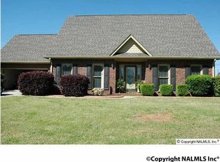 1206 Darrowby Ln SW, Decatur, AL 35603