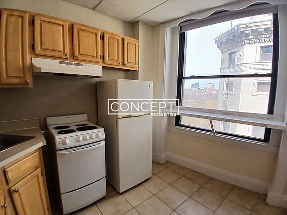 4th image of 62A Boylston St #815
