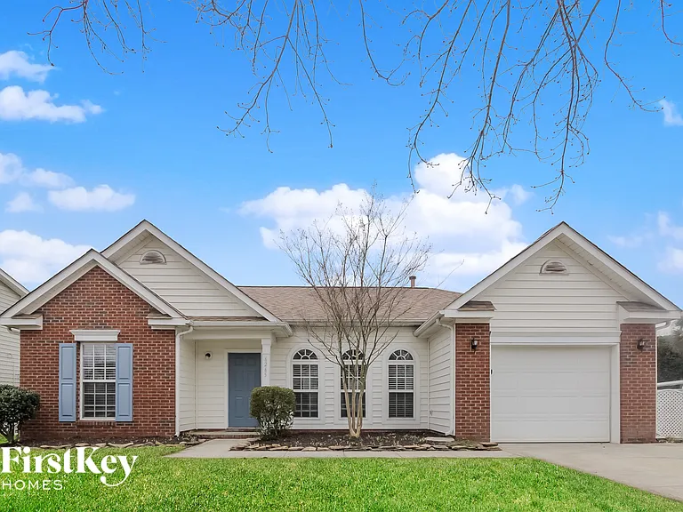 6265 Goldenfield Dr — Photo 2