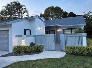 9921 NW 52nd Ter, Doral, FL 33178