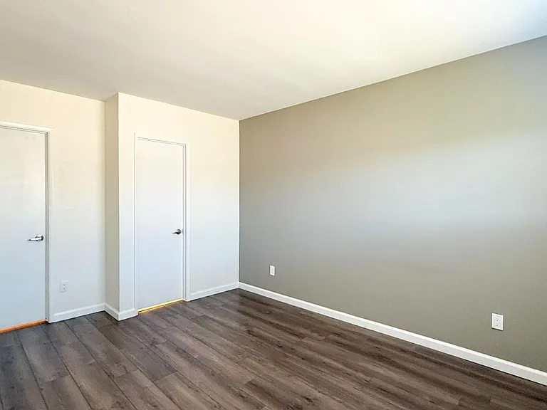 2625 Highland Ave — Photo 20