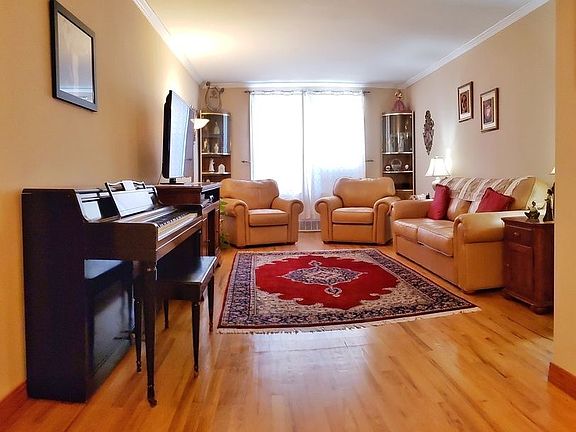 3rd image of 2550 Independence Ave APT 4E