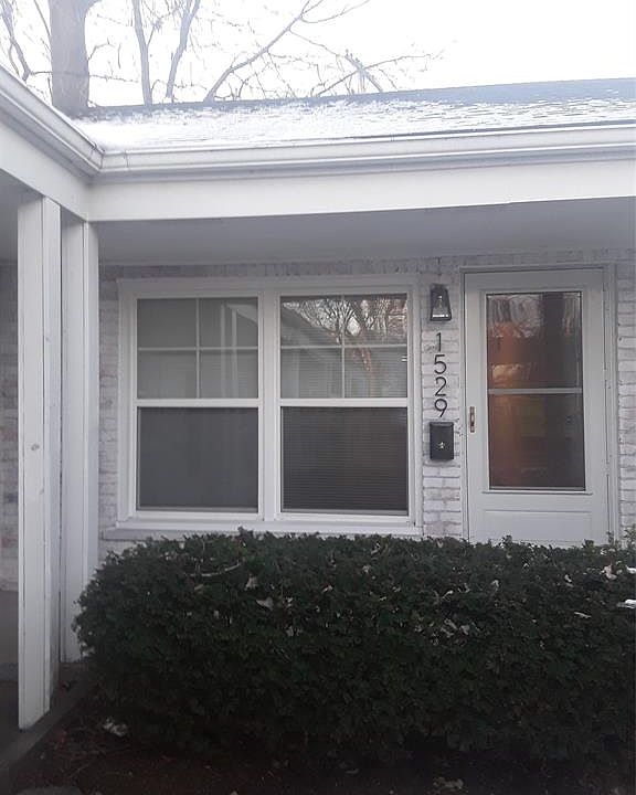 1st image of 1527 W Farnum Ave