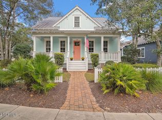 410 Fire Fly Ln, Southport, NC 28461