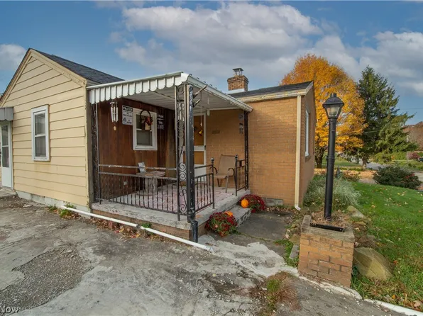 7284 Stewart Sharon Rd, Hubbard, OH 44425