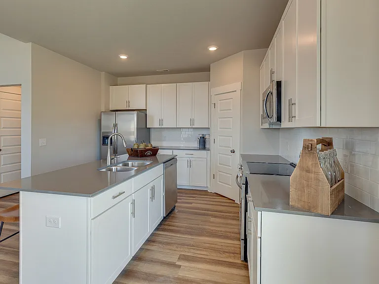 642 Trevino Way — Photo 9