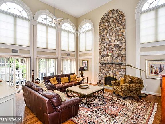 5th image of 1101 Park Royal Ct