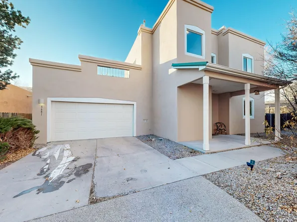 6681 Camino Rojo, Santa Fe, NM 87507