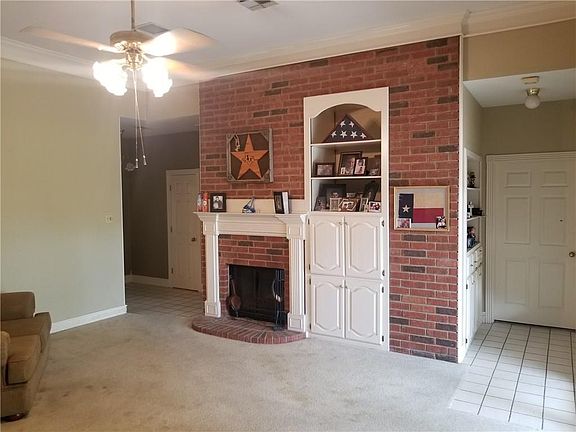 5th image of 343 Bluebonnet Cir