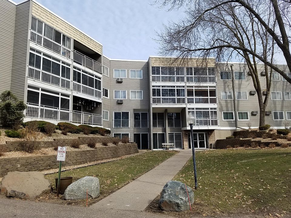 Front Entryway
