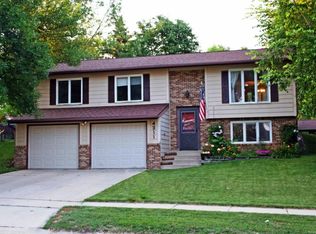 4311 Manor Woods Dr NW, Rochester, MN 55901