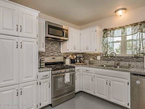 2nd image of 5812 Fordham Dr